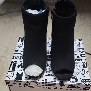 *Bamboo* Black Peep-Toe Ankle Boots